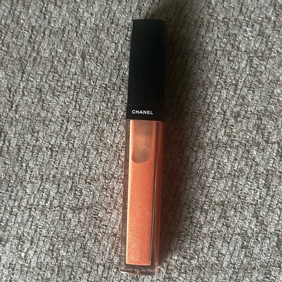 Chanel Limited Edition Aqualumiere Gloss 727 BONDI BEACH Limited Edition - Picture 1 of 11